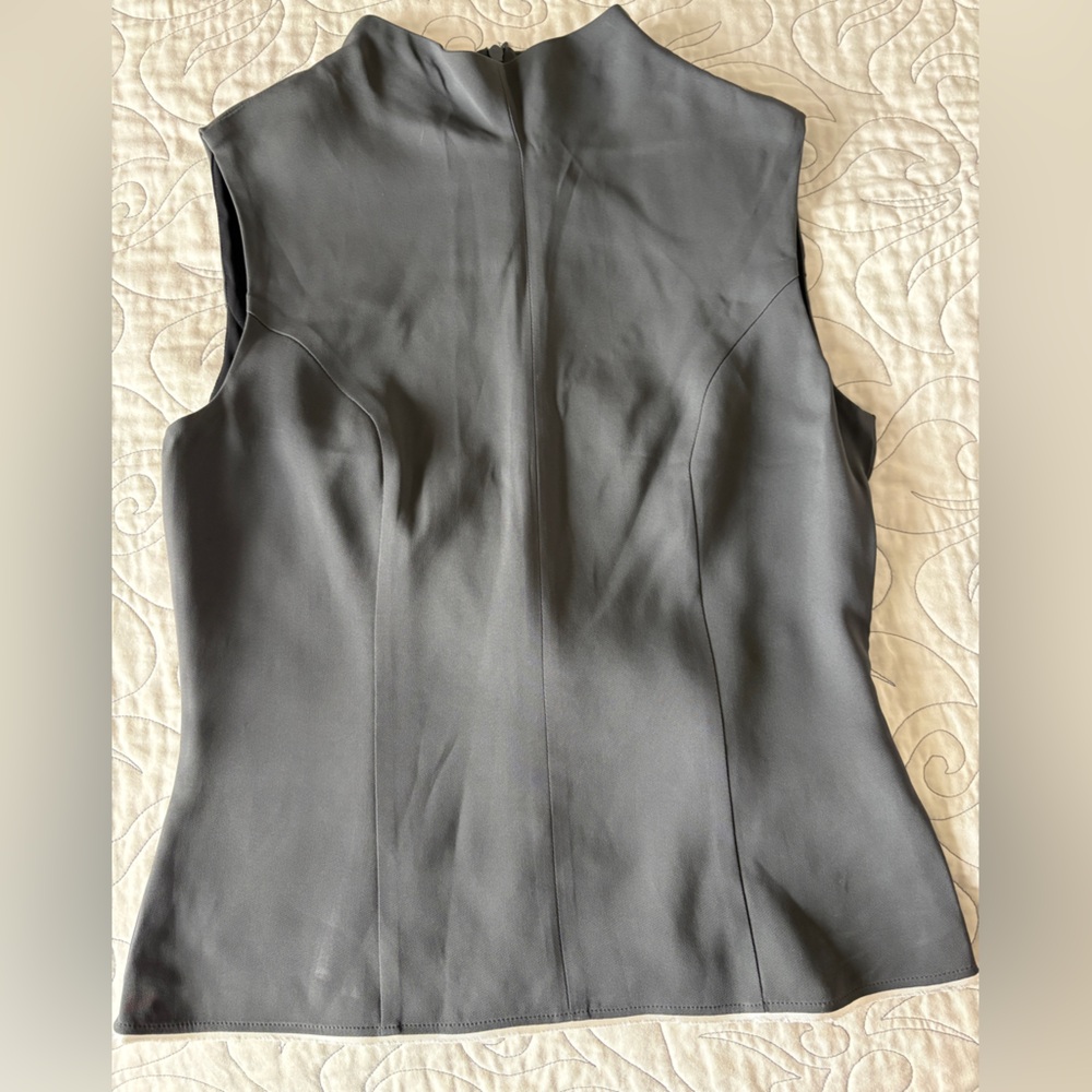 There Was One sz EU 40, Gray sleeveless mock neck top.